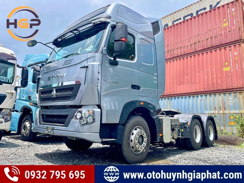 Sẵn hàng tại bãi - Xe đầu kéo Howo Sitrak T7H 380HP mới