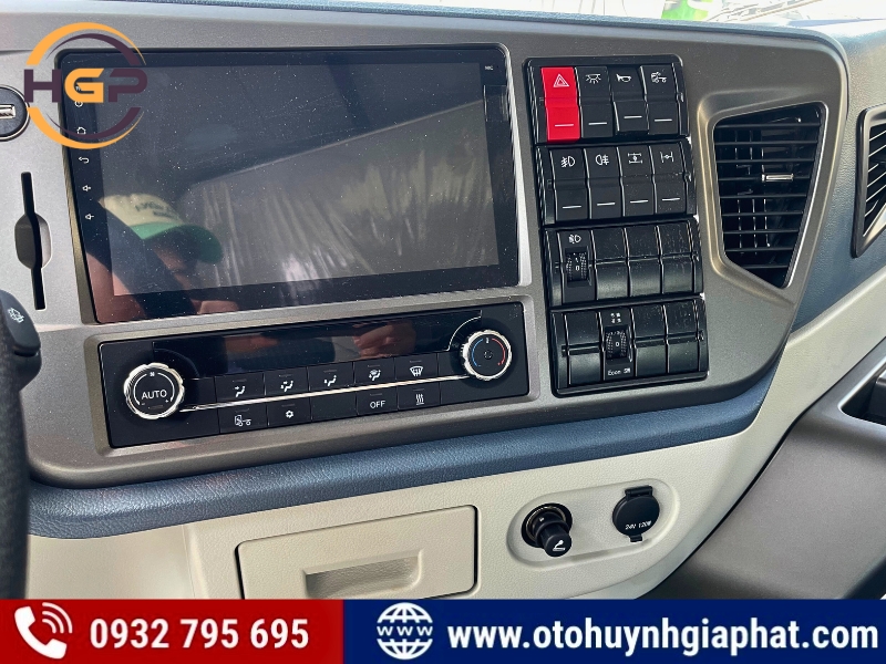 Tiện ích nội thất của xe đầu kéo Faw JH6 460HP mới