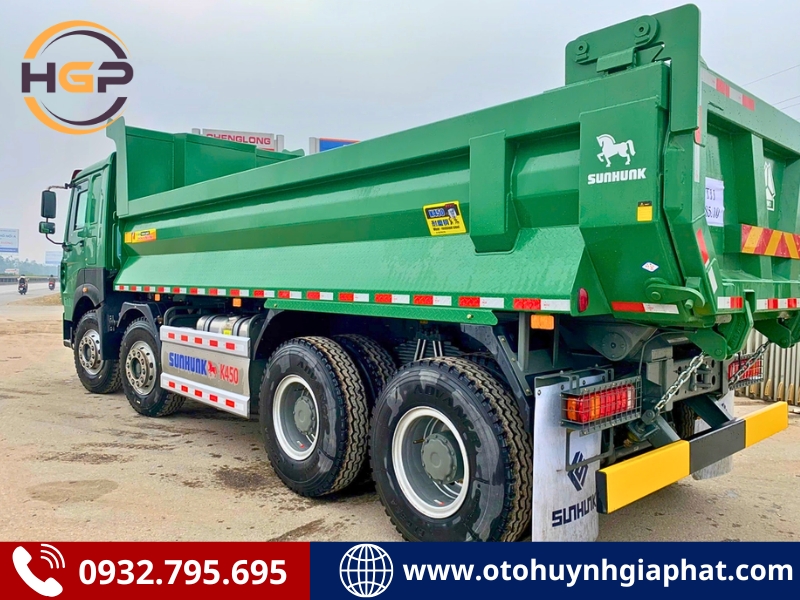 Xe tải ben Howo V7G 8x4 4 chân thùng U 380HP - Siêu cứng cáp