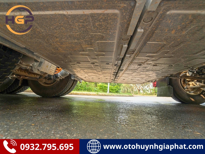 Khung gầm của xe đầu kéo điện Howo G7X EV 2026