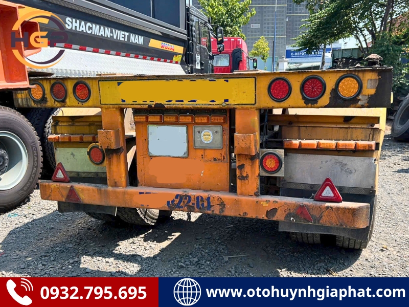 Mặt sau của mooc cổ cò Cimc Shenzen 40 feet cũ