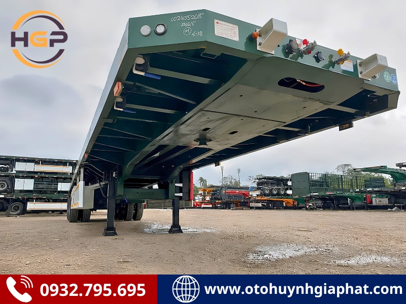 Khung gầm của mooc sàn 45 feet Xinhongdong - Lốp 12R22.5