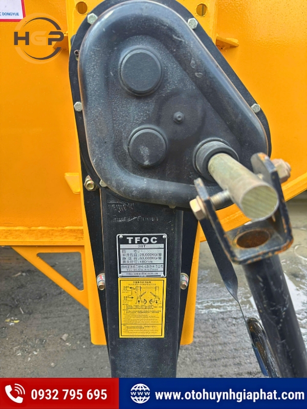 Chân chống của rơ mooc cổ cò CIMC DONGYUE 45 feet
