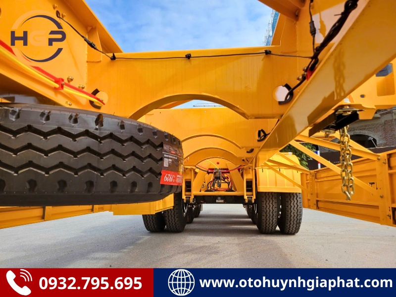 Khung gầm của mooc cổ cò CIMC HUAJUN 45 FT dài 14m