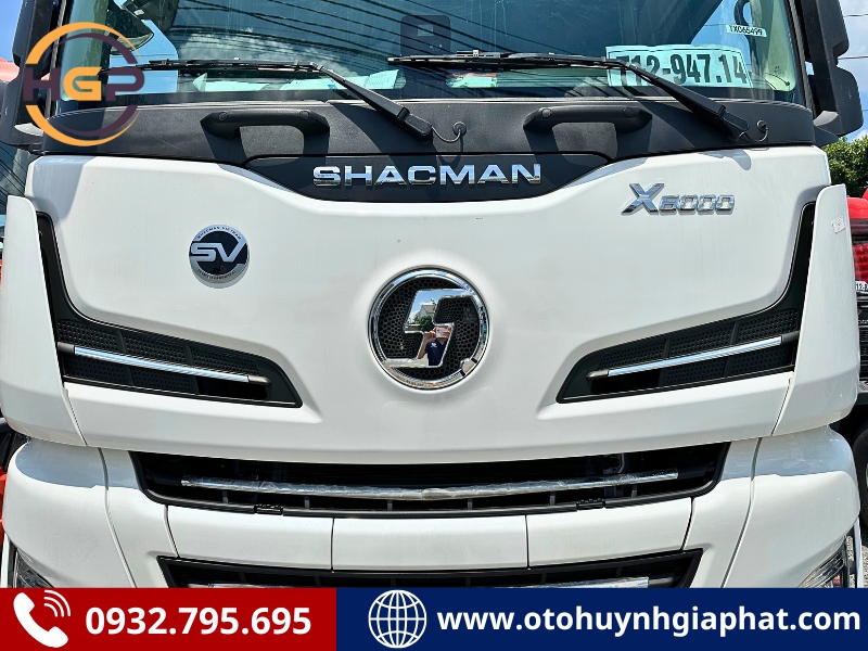 Mặt ga lăng của xe SHACMAN X6000 460HP Cummins