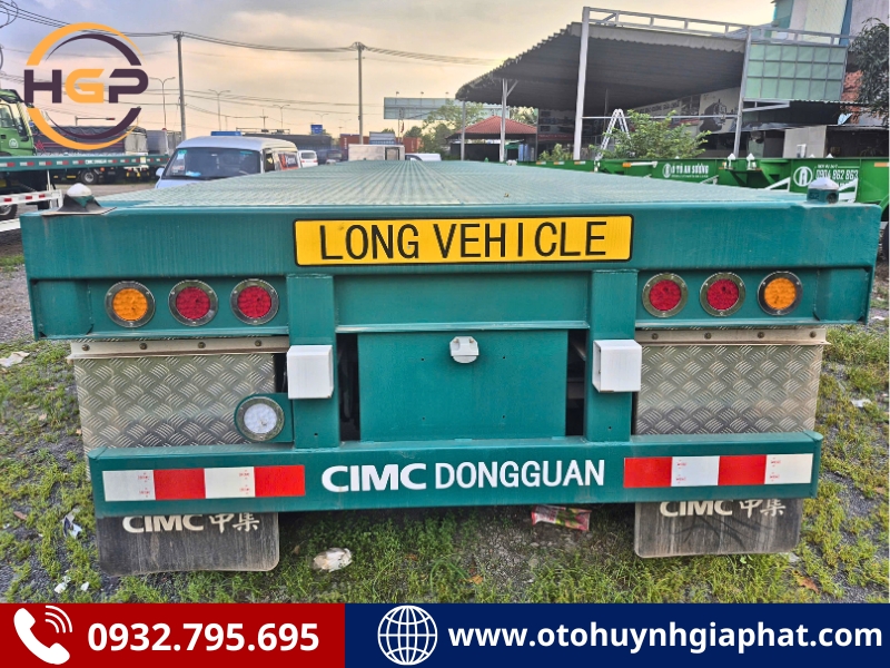 Mặt sau của mooc sàn CIMC DONGGUAN 3 trục 45 FT
