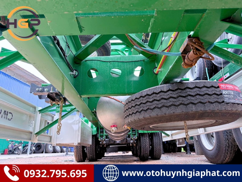 Khung gầm của rơ mooc cổ cò CIMC DONGYUE 45 feet