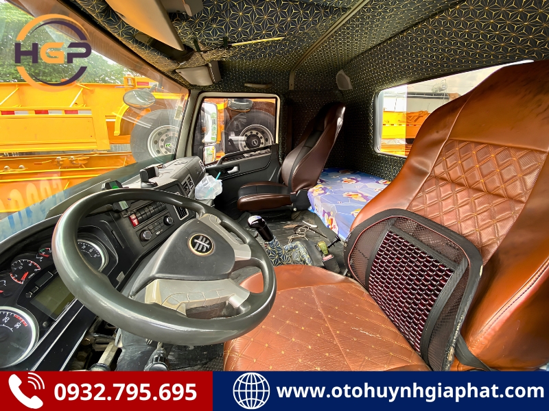 Cabin của xe đầu kéo FAW 1 cầu cũ