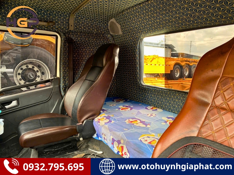 Giường nghĩ của xe đầu kéo FAW 1 cầu cũ