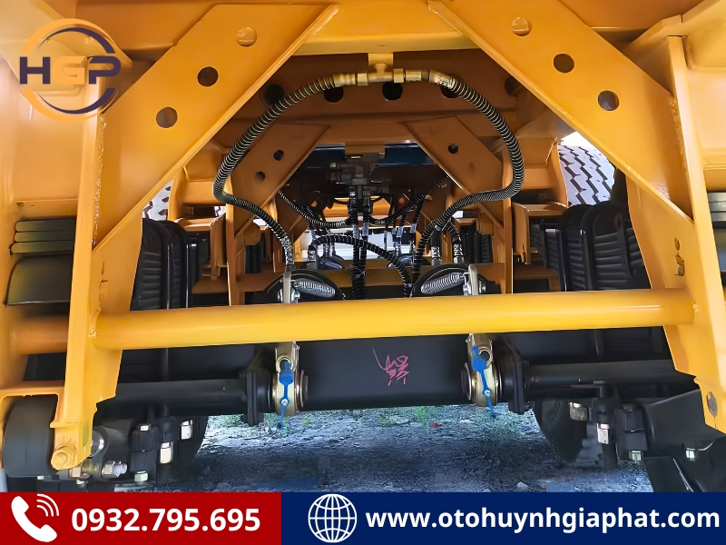Hệ thống treo của mooc sàn Yunli 3 trục 40Feet