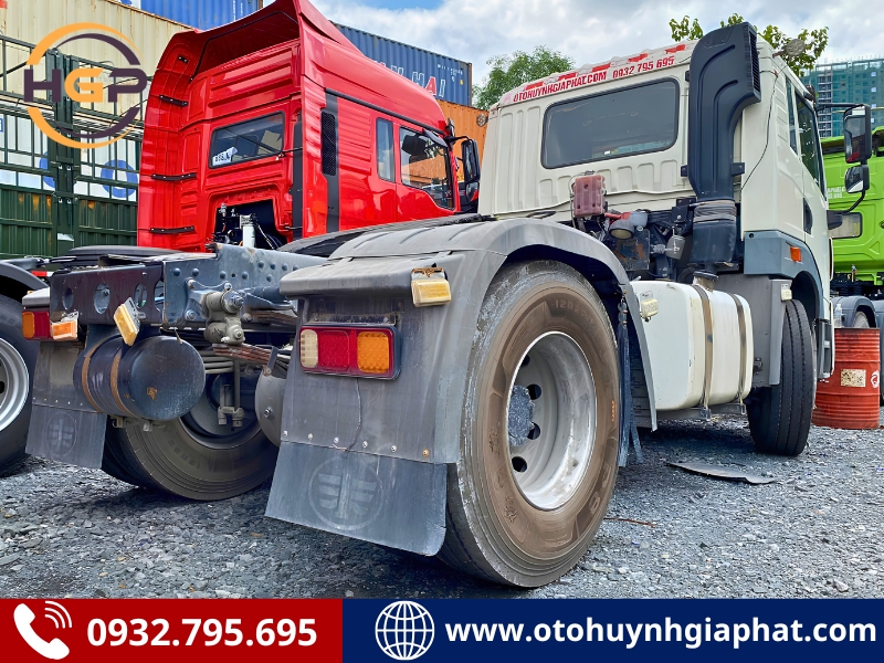 Xe đầu kéo FAW Han V 4x2 260HP đời 2021 cũ