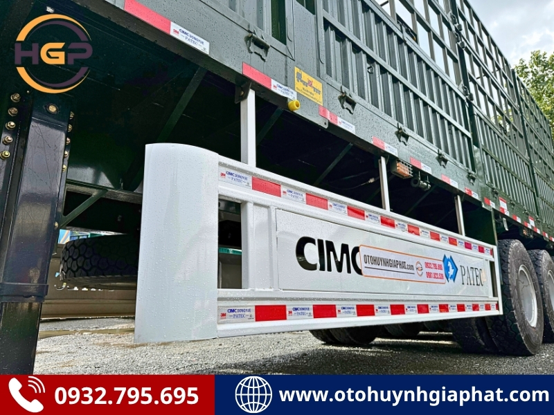 Cảng chắn hông của mooc lồng CIMC PATEC cao 4m nặng 9 tấn